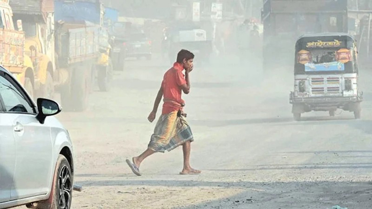 বৃষ্টির পরও বায়ুদূষণে শীর্ষে ঢাকা !