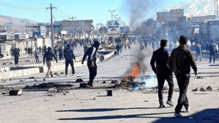 ‘দাঙ্গাবাজদের’ আত্মসর্ম্পণের জন্য ৩ দিনের আল্টিমেটাম ইরানের