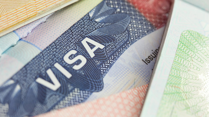 ক্ষমতায় আসার পর লাখেরও বেশি ভিসা বাতিল করেছেন ট্রাম্প